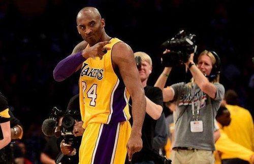科比退役视频完整版爆料,传奇告别瞬间，感动无数球迷  第2张